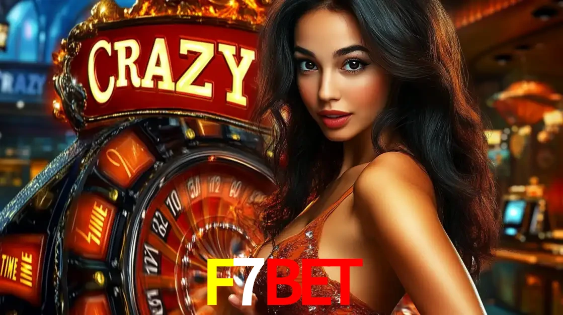 Mulher glamourosa olhando para a câmera com a roda vermelha do Crazy Time ao fundo em um ambiente de cassino, destacando a emoção dos jogos ao vivo no F7BET.